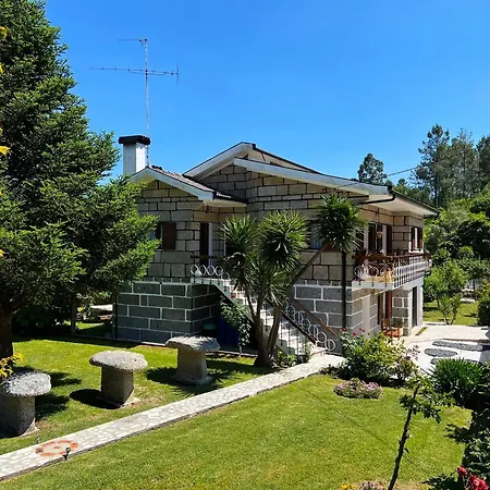 Holiday home Guia In Valdreu